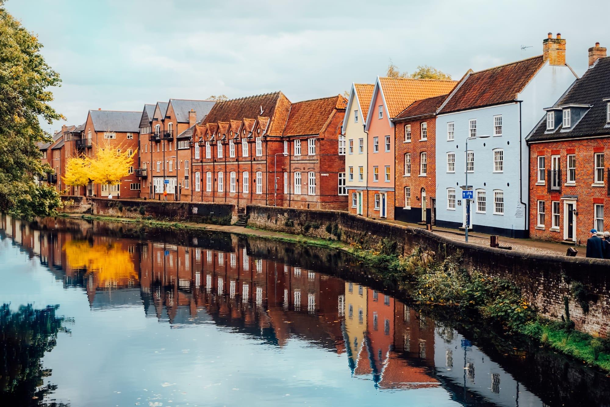 Mortgage Product Transfer vs Remortgaging: Why Advice Can Make All the Difference